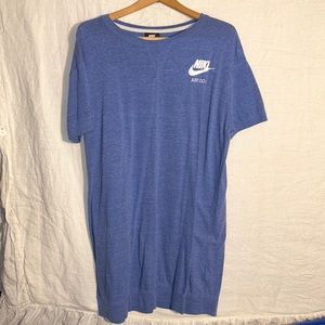 Women’s NIKE Size 1X Dress light blue NWOT Light Weight Short Sleeves